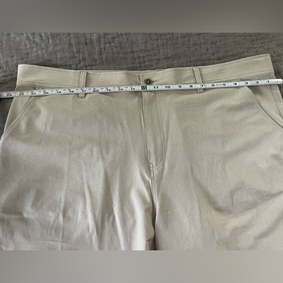 Coolkeep Classic Men's Khaki Tan Flat Front Performance Wear Shorts Size 42 - Picture 3 of 8